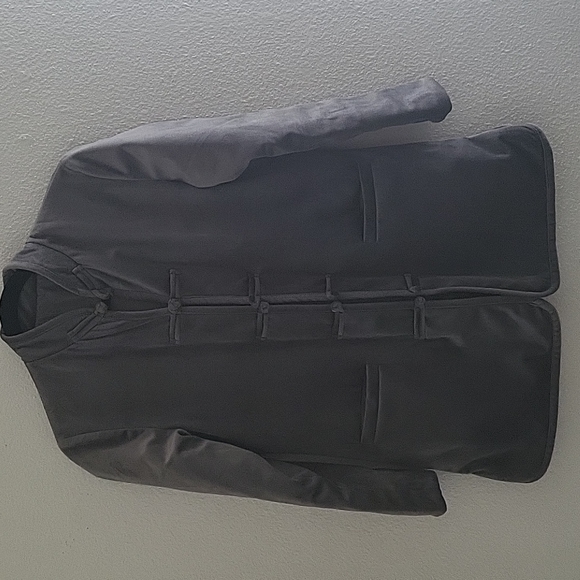 Traditional style jacket - Picture 2 of 6